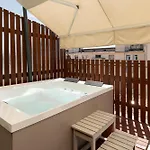 Enjoy - Attico Con Idromassaggio E Garage - Zona Sant'antonio Апартаменты *