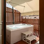 Enjoy - Attico Con Idromassaggio E Garage - Zona Sant'antonio Апартаменты