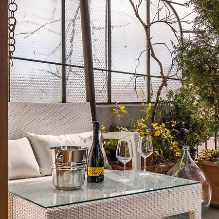 Enjoy - Attico Con Idromassaggio E Garage - Zona Sant'antonio