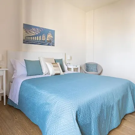 Enjoy - Attico Con Idromassaggio E Garage - Zona Sant'antonio *