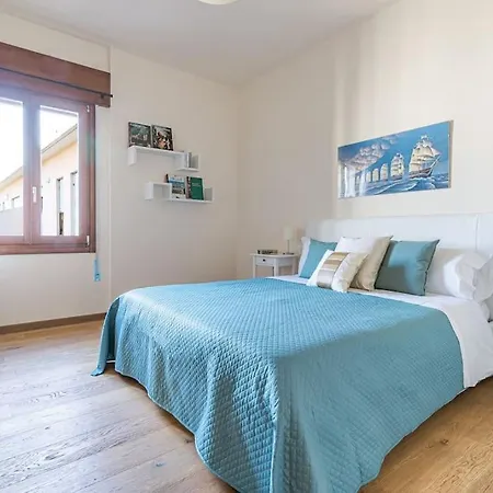 Enjoy - Attico Con Idromassaggio E Garage - Zona Sant'antonio Διαμέρισμα *