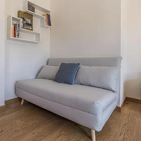 Enjoy - Attico Con Idromassaggio E Garage - Zona Sant'antonio *