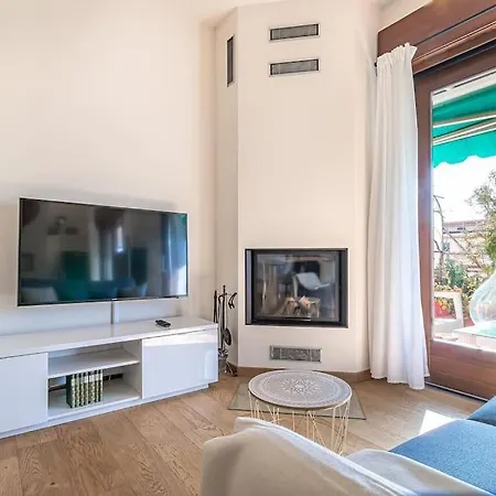 Enjoy - Attico Con Idromassaggio E Garage - Zona Sant'antonio Πάδοβα